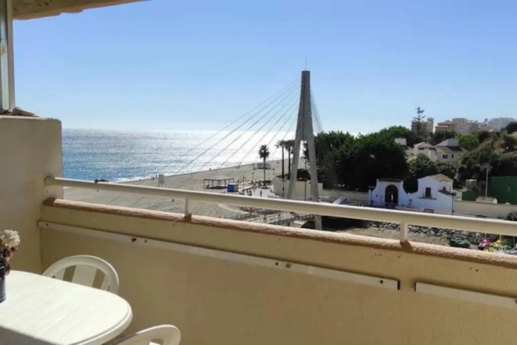 El Rey - Beach Front Two Bedroom Apartment Фуэнхирола