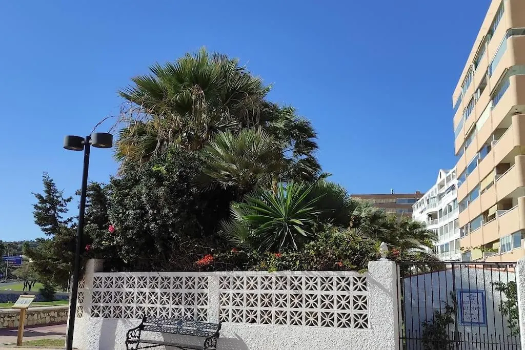 El Rey - Beach Front Two Bedroom Apartment Фуэнхирола Испания