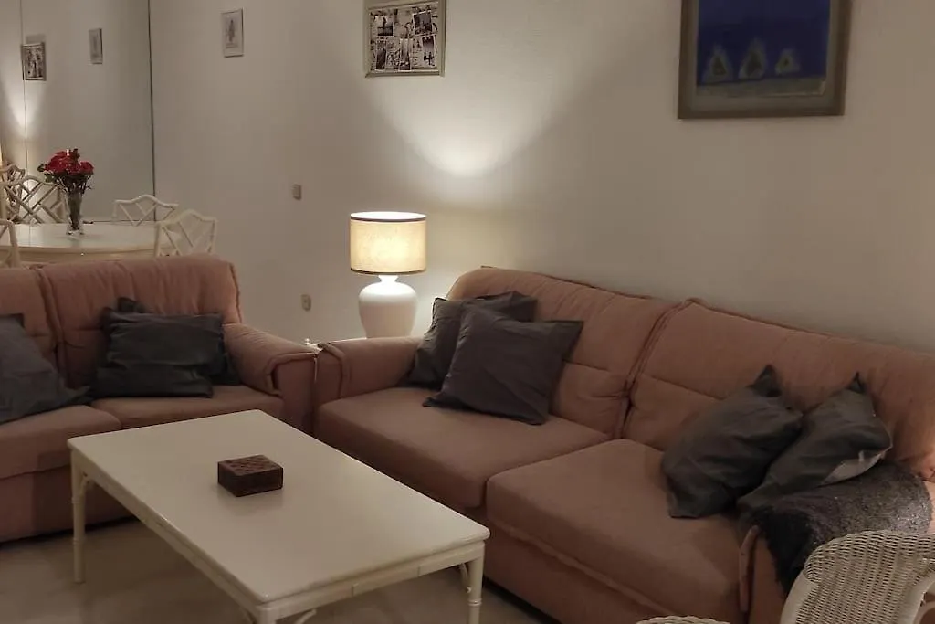 El Rey - Beach Front Two Bedroom Apartment Фуэнхирола