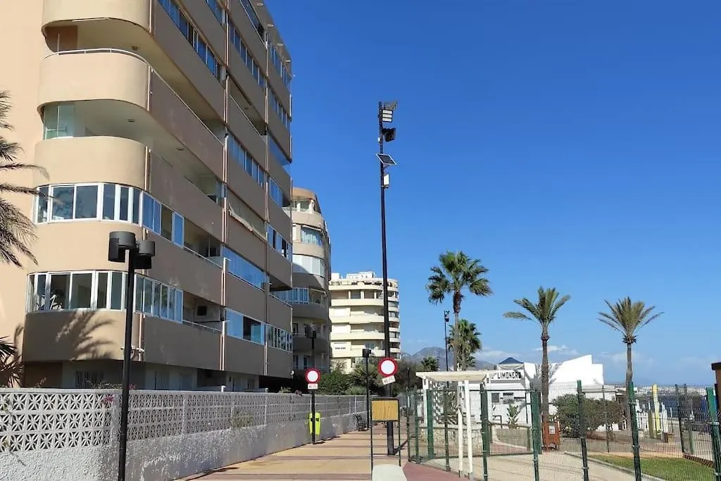 El Rey - Beach Front Two Bedroom Apartment Fuengirola